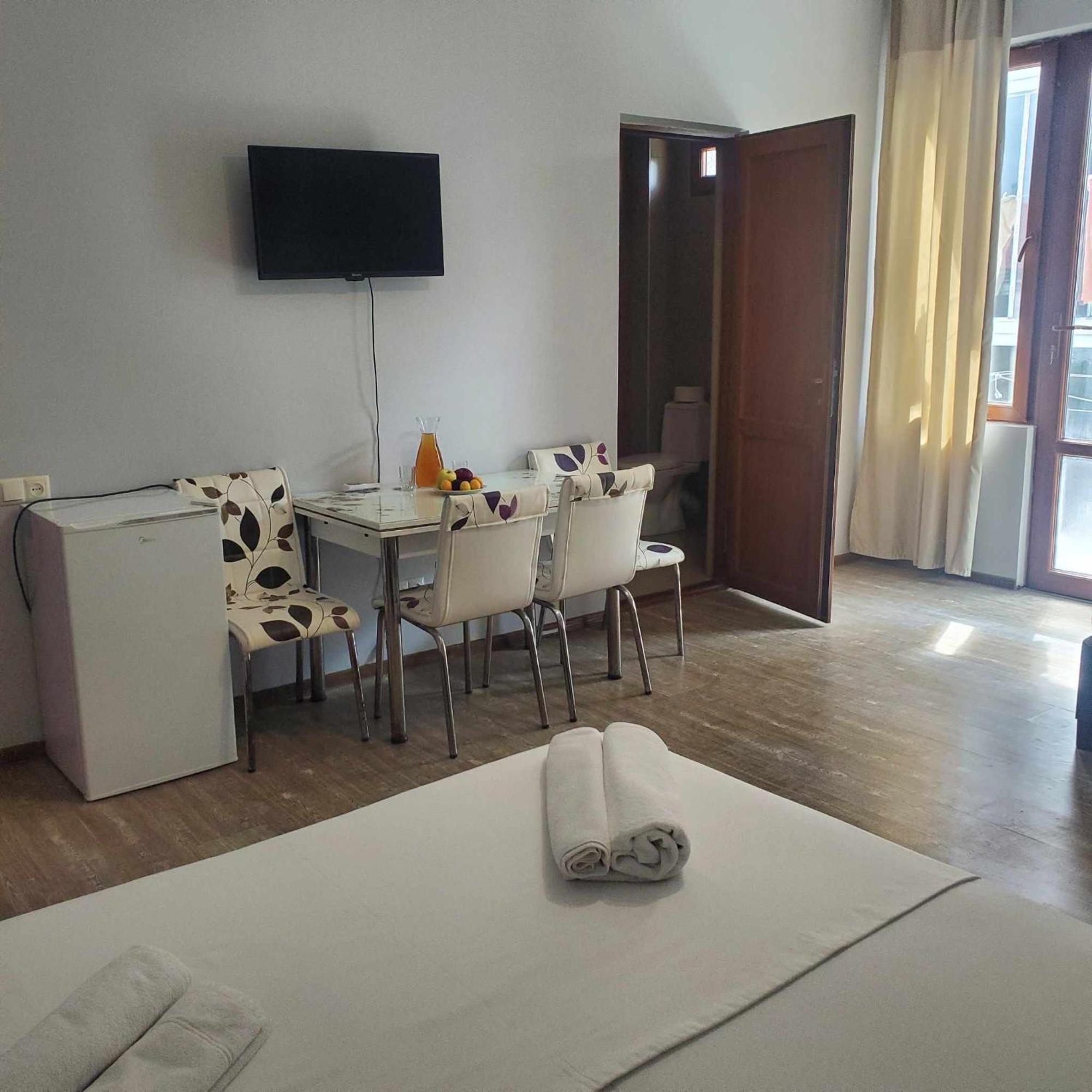 Elite Hotel Kobuleti Bagian luar foto